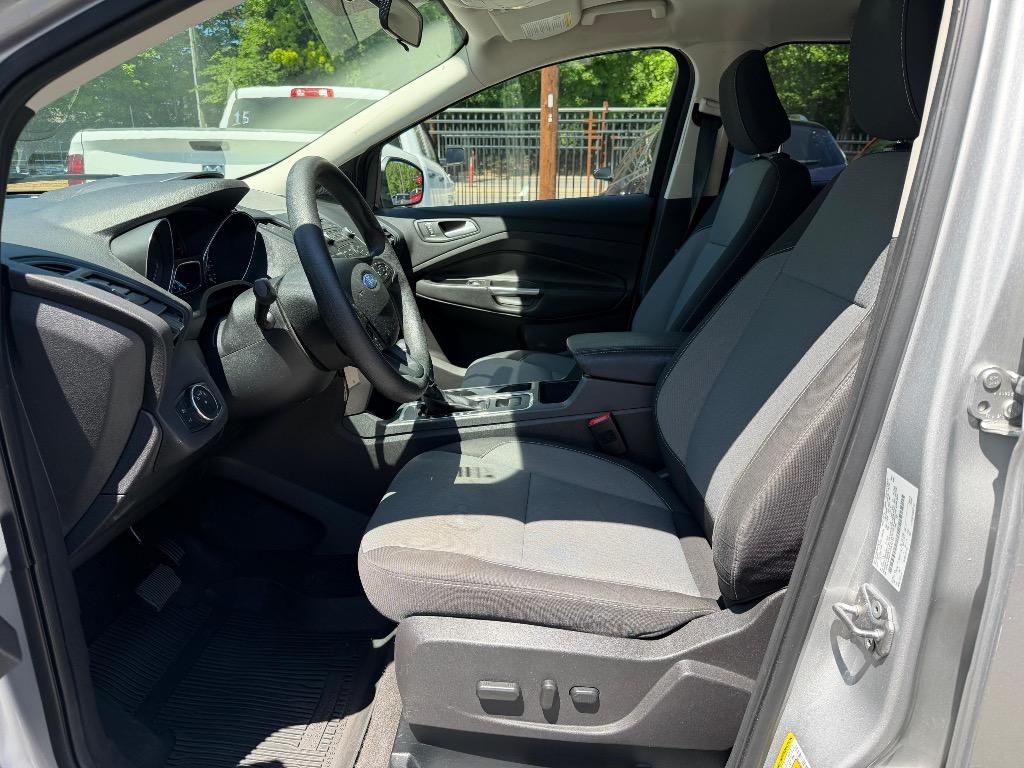 2018 Ford Escape SE - Photo 6