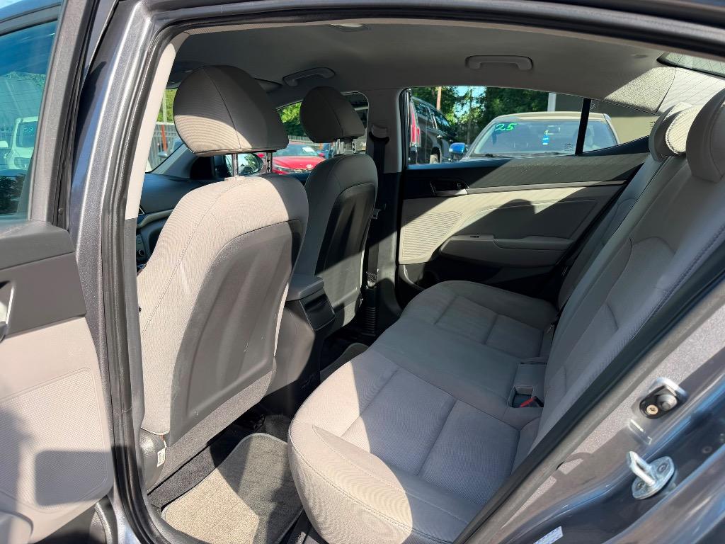 2017 Hyundai Elantra SE - Photo 7