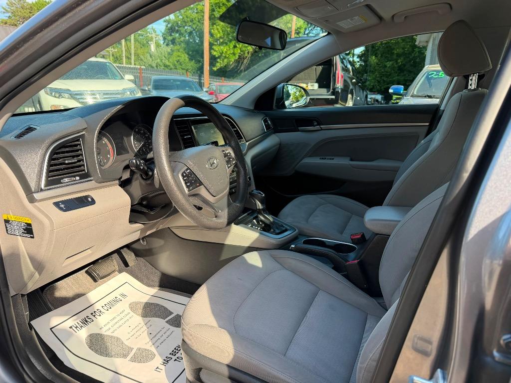 2017 Hyundai Elantra SE - Photo 8